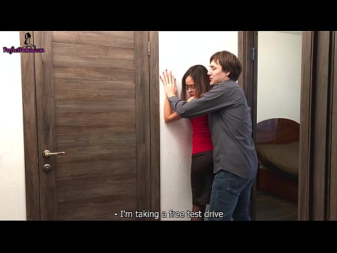 ❤️ Sexy Realtor Sensually Jerks Pussy tagħha u Fucks Waqt li Tbiegħ l-Appartment tagħha - Krempai Porn magħmul fid-dar f'mt.porngifer.ru
