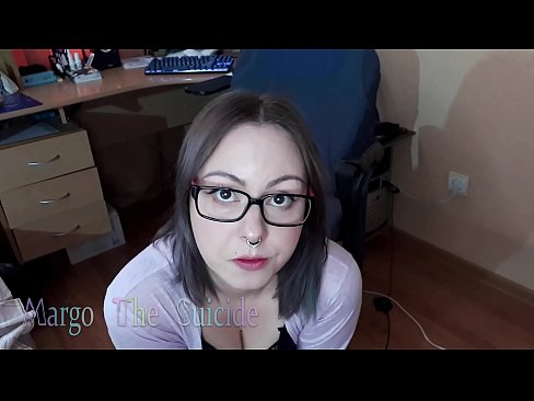 ❤️ Girl Sexy bi Nuċċali Sucks Dildo Profondament fuq il-Kamera Porn magħmul fid-dar f'mt.porngifer.ru