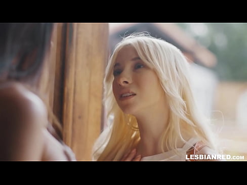 ❤️ It-tifla tiġi d-dar ftit xhur wara u tispiċċa tiekol il-pussy tal-stema taghha Porn magħmul fid-dar f'mt.porngifer.ru